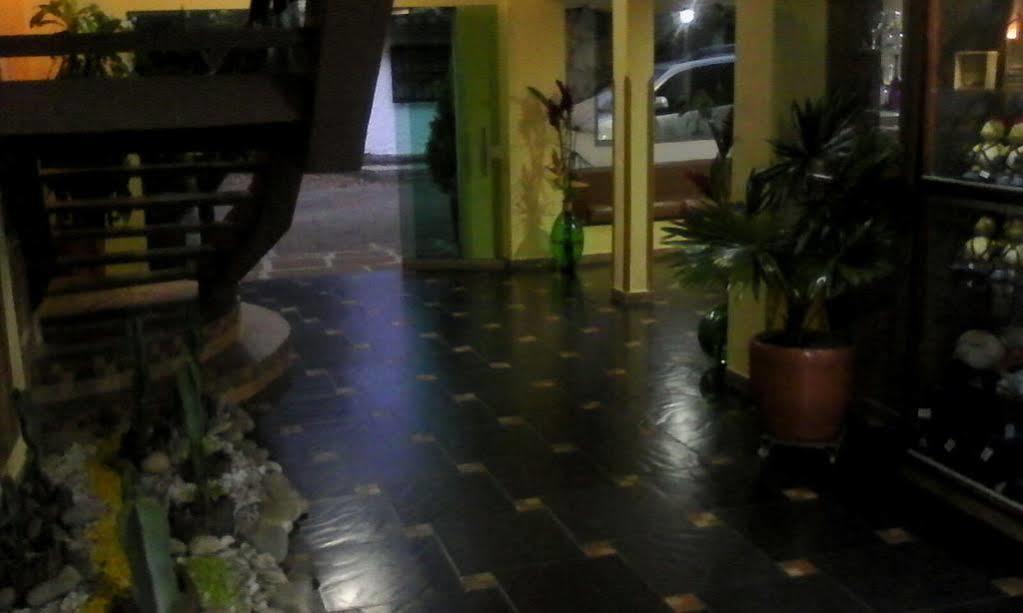 Hotel Monchuelo Spa San Gil Exterior foto